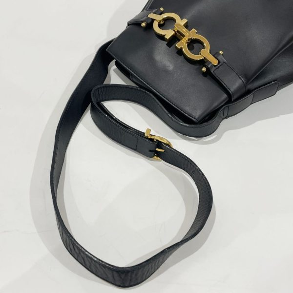 20460522 5 Salvatore Ferragamo Gancini Shoulder Bag