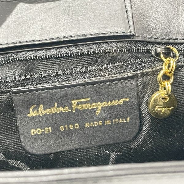 20460522 7 Salvatore Ferragamo Gancini Shoulder Bag