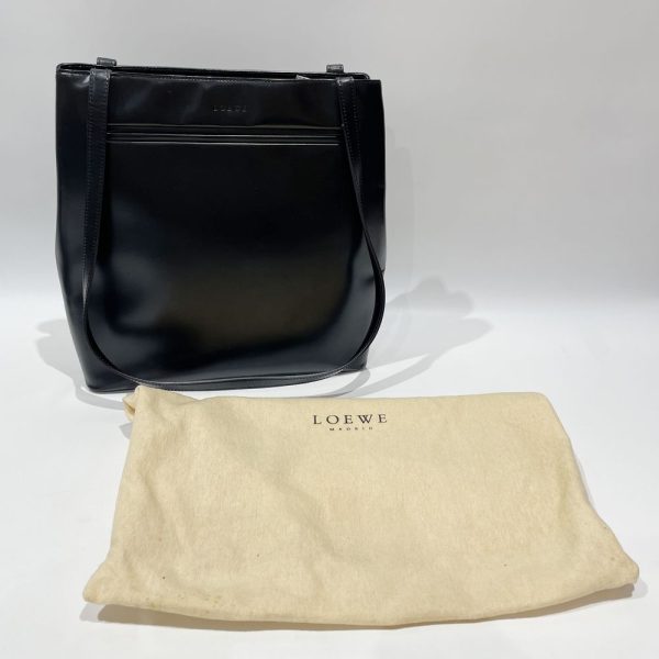 20460929 18 Loewe Logo Shoulder Bag