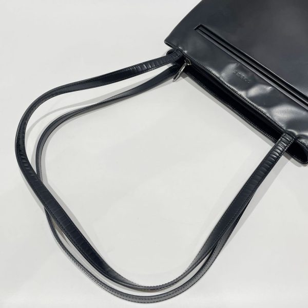 20460929 5 Loewe Logo Shoulder Bag