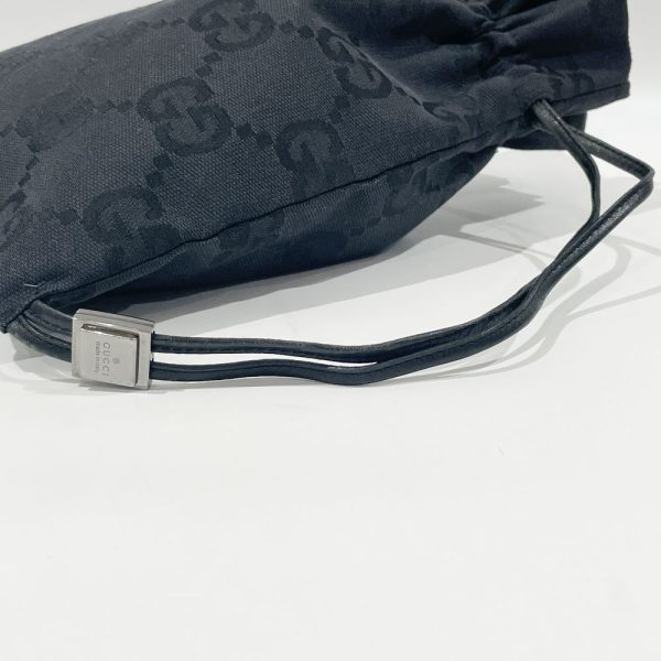 20465075 5 GUCCI Logo Plate Drawstring Pouch Black