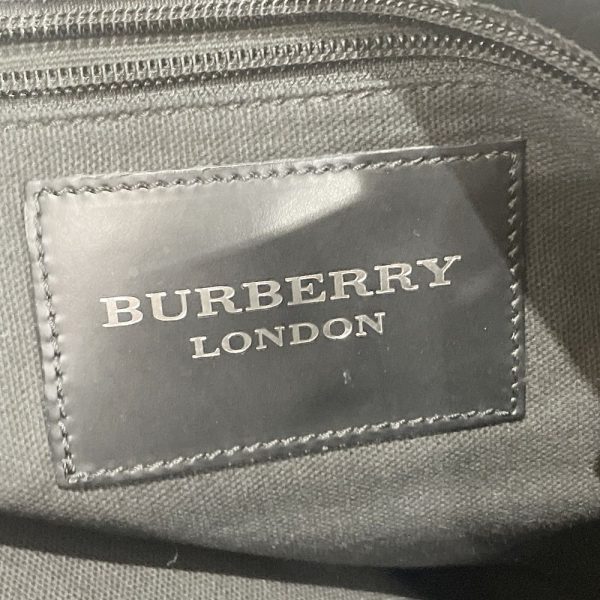 20465513 8 Burberry Logo Plate Tote Bag