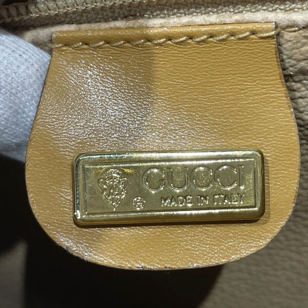 20468324 10 GUCCI GG Logo Crossbody Shoulder Bag