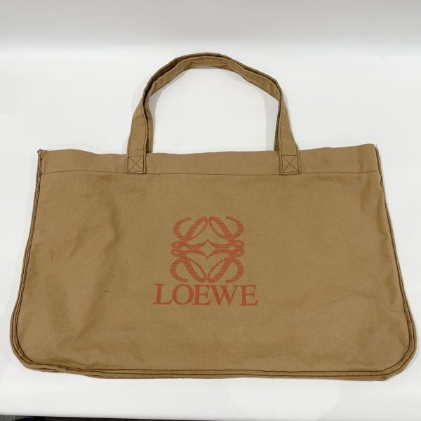 20470875 10 Loewe Boston Amazona Anagram Bag