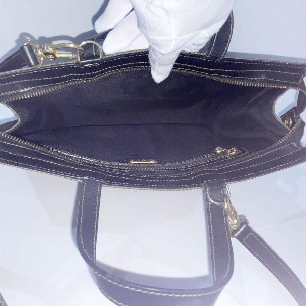 20472428 8 FENDI FF Logo Handbag