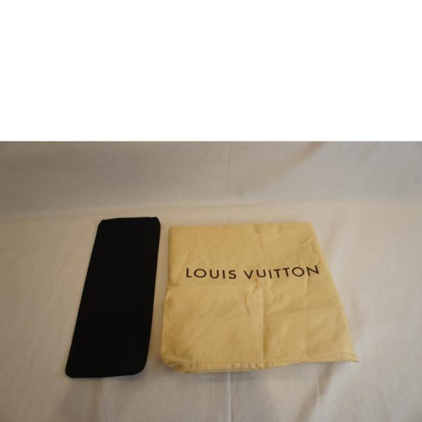 20473 6 Louis Vuitton Totally MM Monogram