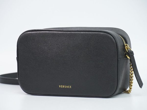 2100010000101278 2 Versace Pochette Leather Shoulder Bag Black