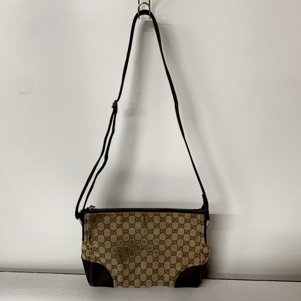 2100040000040823 2 GUCCI GG Canvas Shoulder Bag Beige Womens