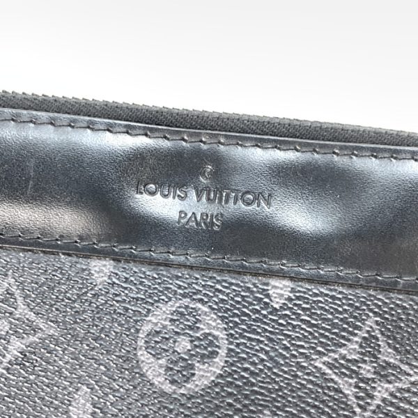 2100050000115647 7 LOUIS VUITTON Pochette Discovery Bag Black