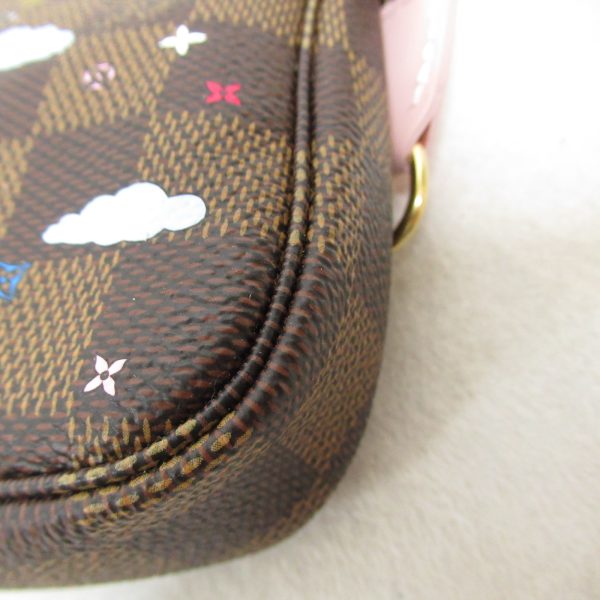 2101217827126 6 Louis Vuitton Vivienne Accessory Pouch Brown