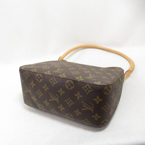 2101217837934 5 Louis Vuitton Looping MM Shoulder Bag Brown