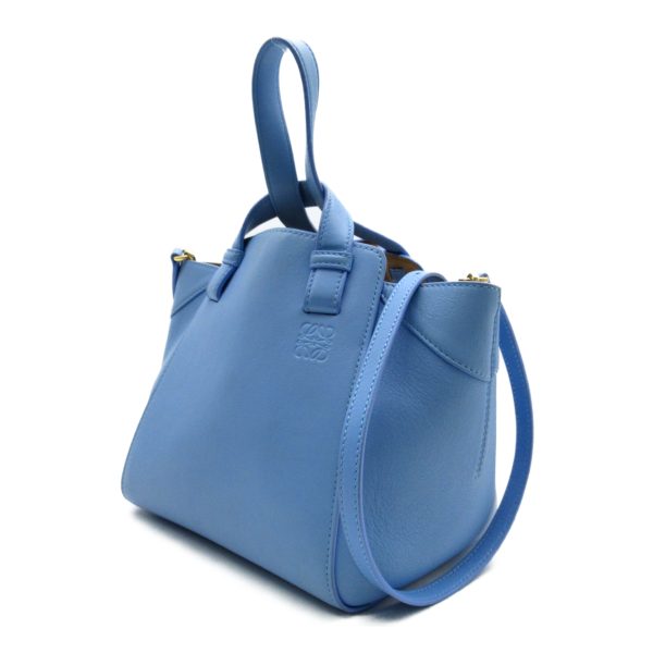 2101217847841 2 Loewe Hammock Nugget Shoulder Bag Leather Series Blue