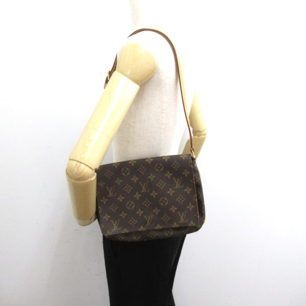 2101217929417 5 Louis Vuitton Musette Tango Shoulder Bag Brown