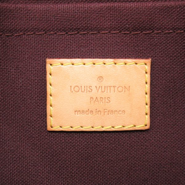 2101217972819 3 Louis Vuitton Favorite PM Clutch Bag Brown