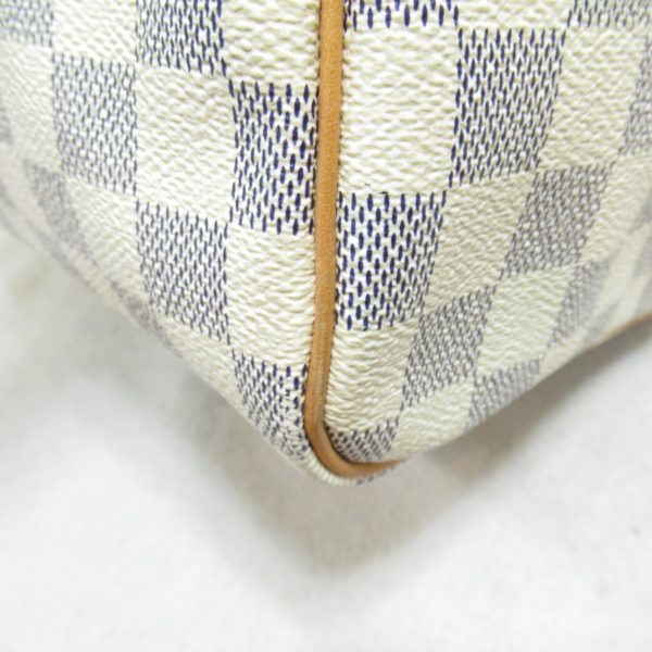 2101217977401 6 Louis Vuitton Speedy 30 Handbag Ivory