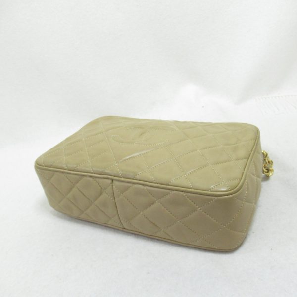 2101217978712 6 Chanel Chain Bag Green