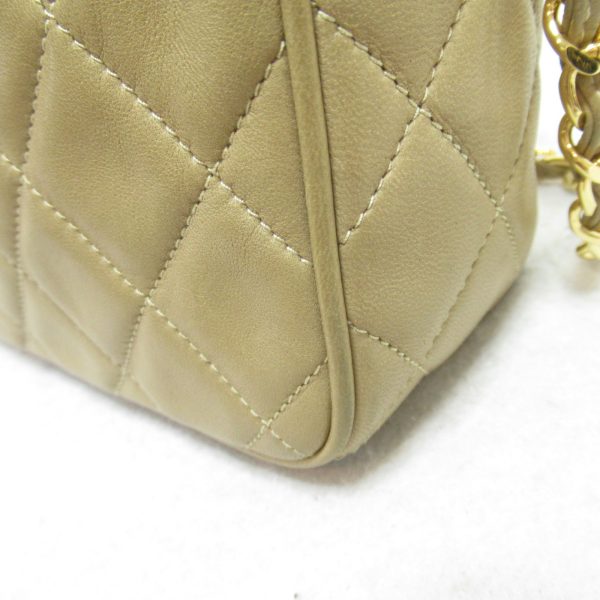 2101217978712 7 Chanel Chain Bag Green