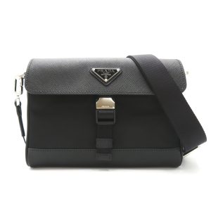 2101218039818 1 CHANEL Boy Chanel 25 Shoulder Bag