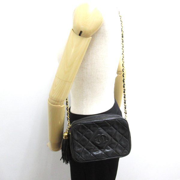 2101218042795 5 Chanel Chain Shoulder Tassel Bag Black