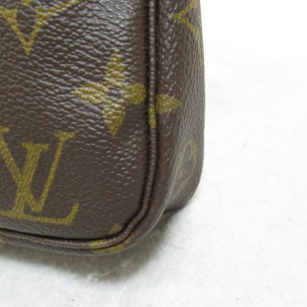 2101218060744 6 Louis Vuitton Accessory Pouch Handle Brown