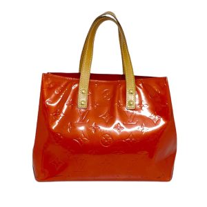 2102512 1 Givenchy Voyeur Medium Leather Shoulder Bag