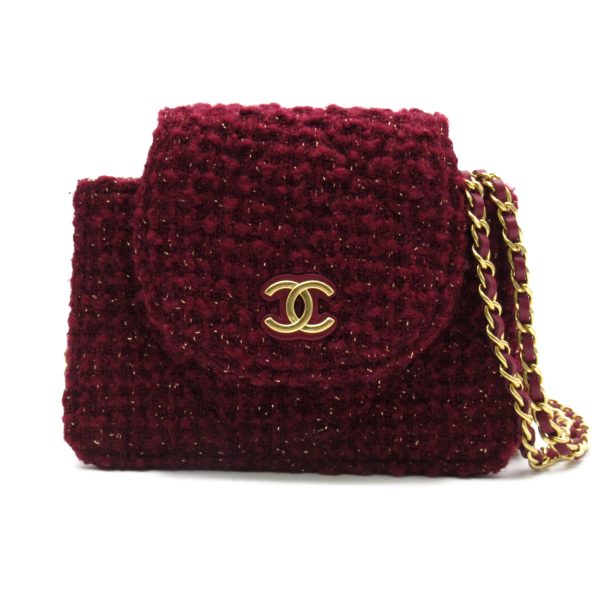 2104102276351 1 Chanel Chain Pochette Bag Red