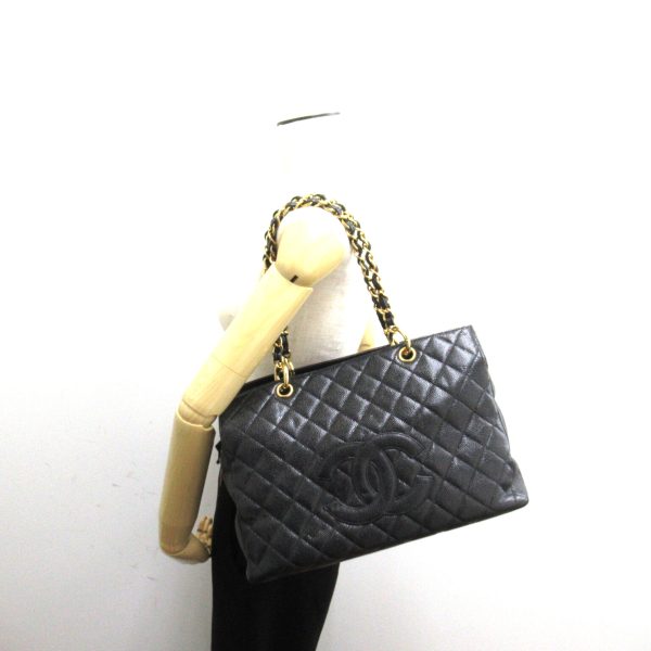 2107600981666 6 Chanel Chain Tote Bag Caviar Skin Black