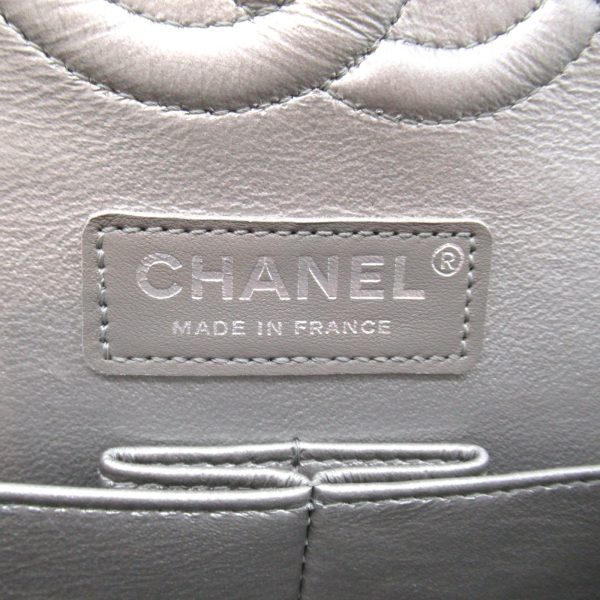 2107600997414 3 Chanel V Stitch Chain Shoulder Bag Caviar Silver