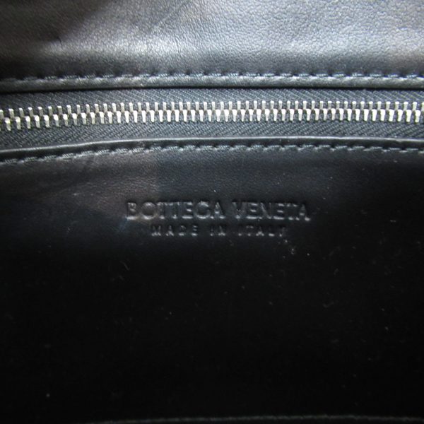 2119900008325 10 Bottega Veneta Cassette Calfskin Shoulder Bag Black