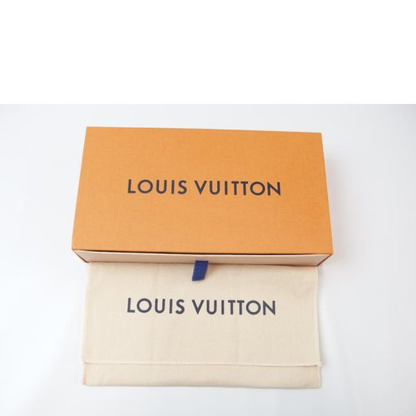 21220 5 Louis Vuitton Zippy Blue