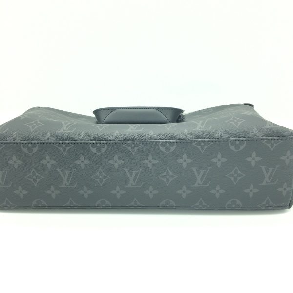 2175700026952 08 Louis Vuitton Monogram Eclipse Explorer Business Bag Black Silver