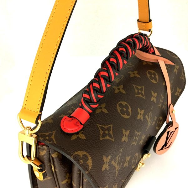 2175900083915 13 Louis Vuitton Pochette Metis Shoulder Monogram