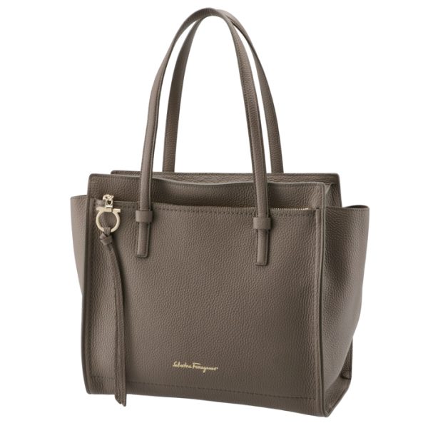 21f21600010482 1 Ferragamo Amy Tote Bag Medium Gray Beige