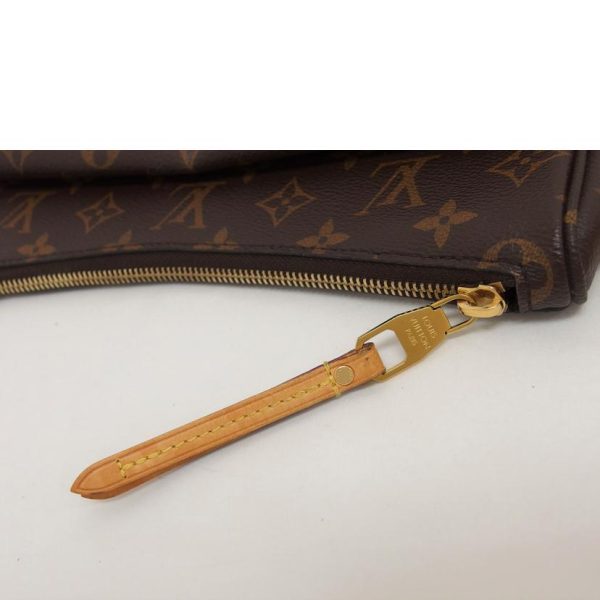 22122 5 Louis Vuitton Mabillon Monogram