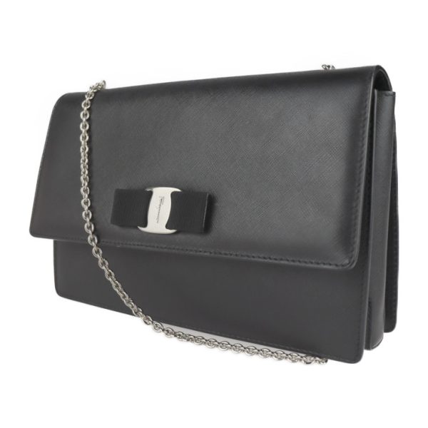 2214013001077 2 Salvatore Ferragamo Vara Leather Shoulder Bag Black