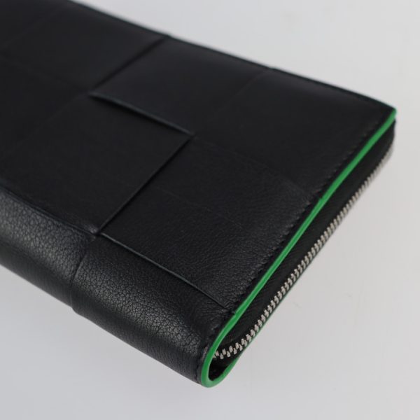 2229123007271 5 Bottega Veneta Cassette Round Zip Maxi Intrecciato Long Wallet Lambskin Calf Black Green