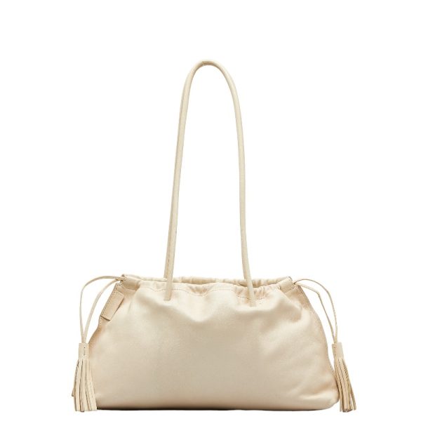 228 32063 3 Gucci Tassel Leather Tote Bag White Ivory