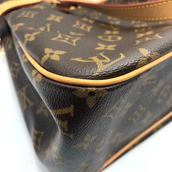 2300040026250 4 Louis Vuitton Batignolles Monogram Canvas Tote Bag