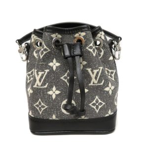 23031451 Louis Vuitton Porto Cult Lock Me Card Case