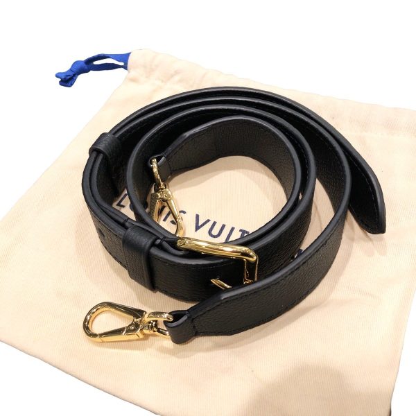 23034148 10 Louis Vuitton Lock Go Taurillon Shoulder Black