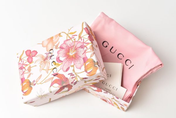 230472 g 8 GUCCI Folding Wallet Flora Limited Edition Canvas Rose