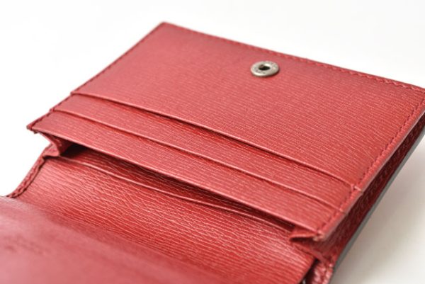 2306 62 g 8 GUCCI Fold Wallet Blooms Leather Cherry