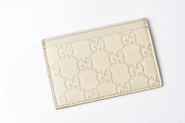 230627 g 2 GUCCI Card Case Guccishima Leather White