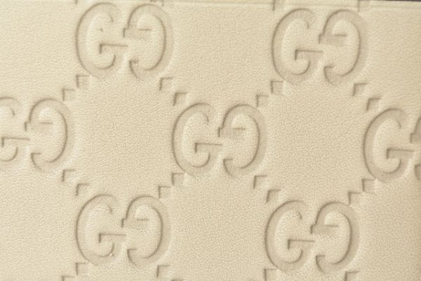 230627 g 4 GUCCI Card Case Guccishima Leather White