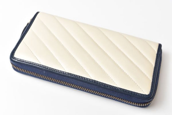 230922 g 10 GUCCI Wallet GG MARMONT Quilted Leather White