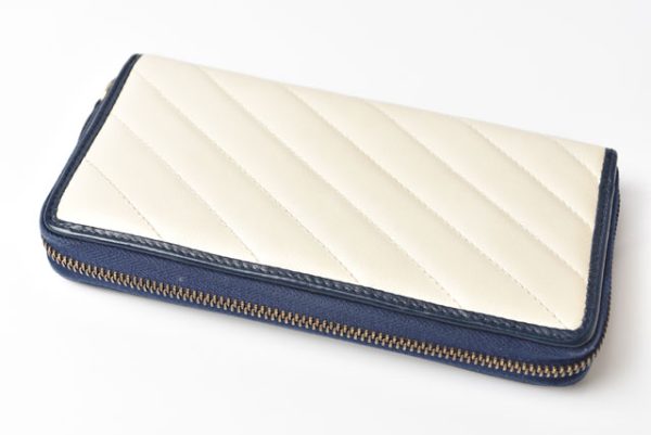 230922 g 4 GUCCI Wallet GG MARMONT Quilted Leather White