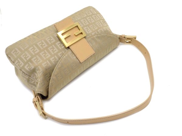 23117303346 04 Fendi Zuchino Pattern Canvas Leather Mamma Bucket One Shoulder Bag Beige