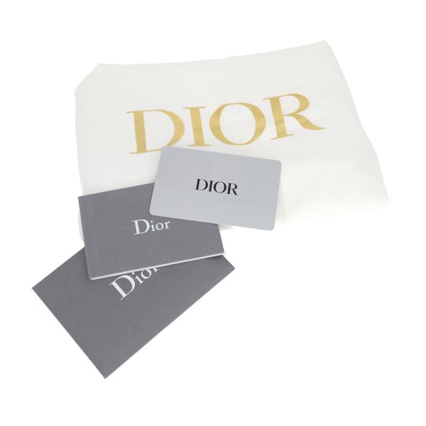 24 3969 19 Dior Lady Dior 2WAY White