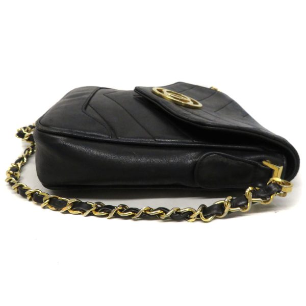 24 58903 Chanel Shoulder Pochette Chevron V Stitch Black