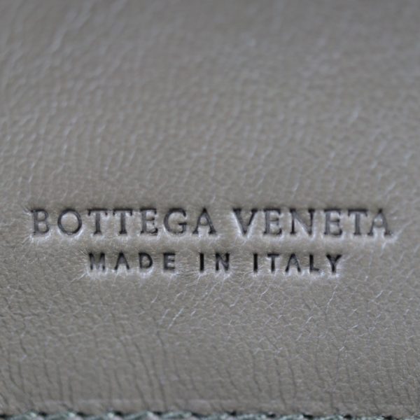 2401033001004 10 Bottega Veneta Intrecciato Leather Bifold Wallet Brown